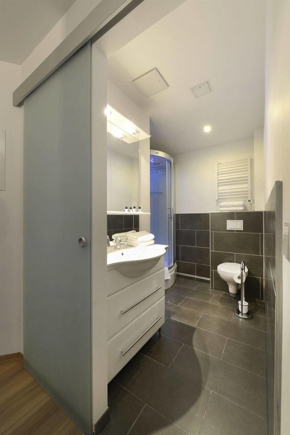 Petul Apart Hotel City Premium Ессен Екстер'єр фото