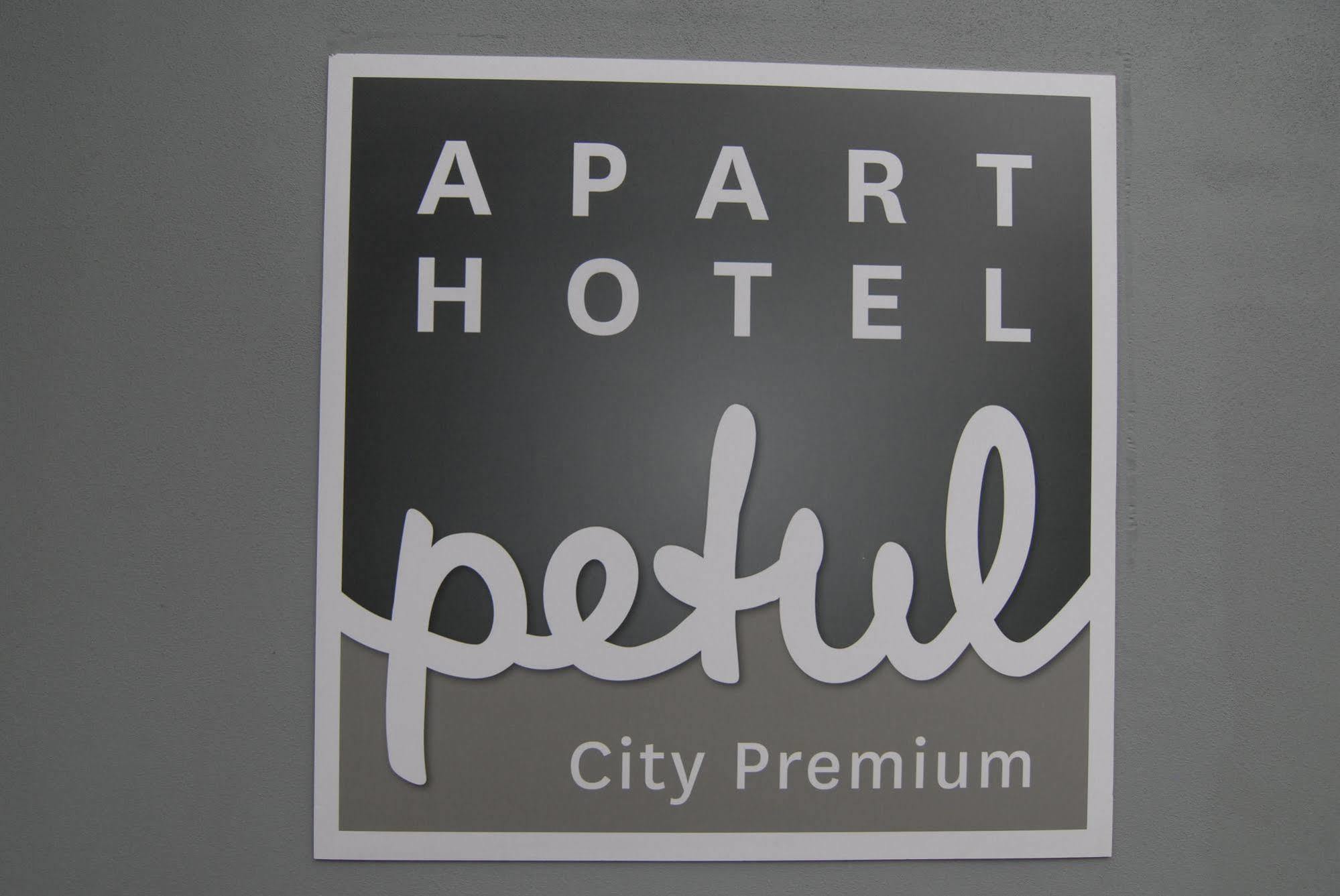 Petul Apart Hotel City Premium Ессен Екстер'єр фото